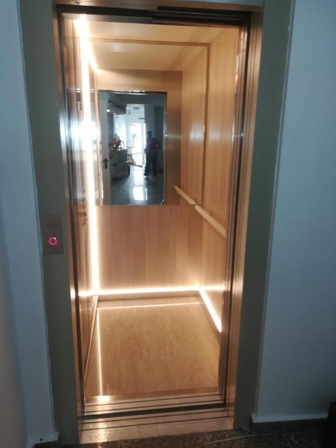 Hostal Nerjasol Ngoại thất bức ảnh
