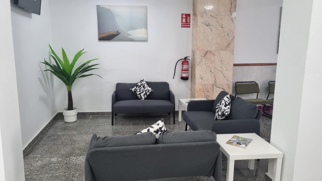 Hostal Nerjasol Ngoại thất bức ảnh